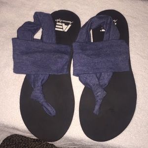 Yoga sandals